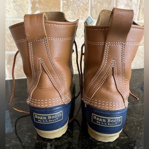 LL Bean Bean Boots size 8
